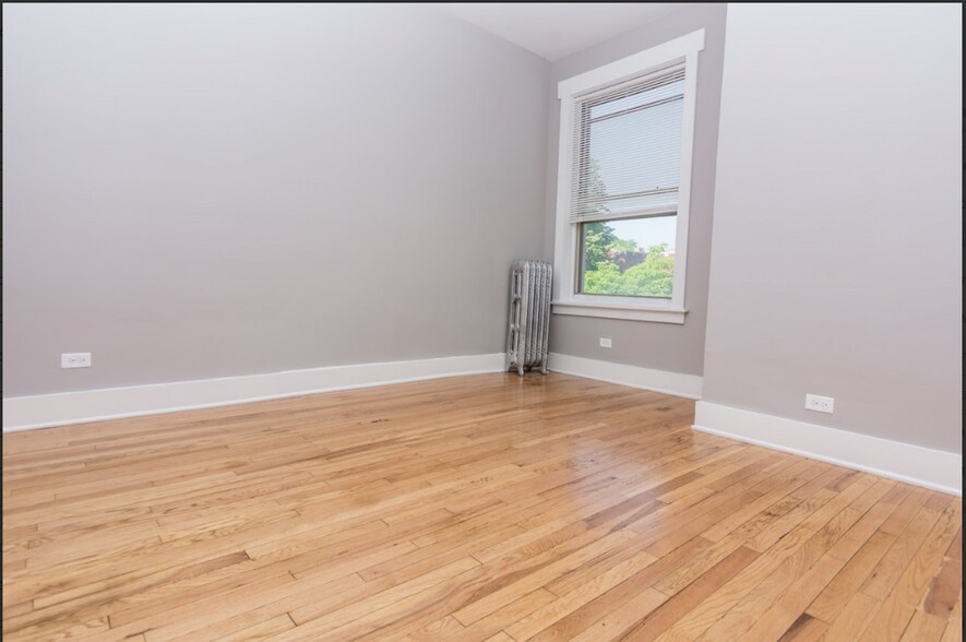 Building Photo - 311 E 69th St