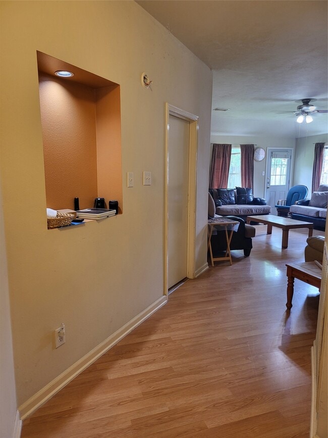 Building Photo - 17314 Glenmorris Dr