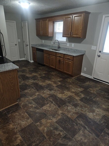 Building Photo - 1911 Pecan Ridge Dr