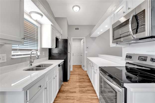 Building Photo - 12217 Hidden Brook Dr