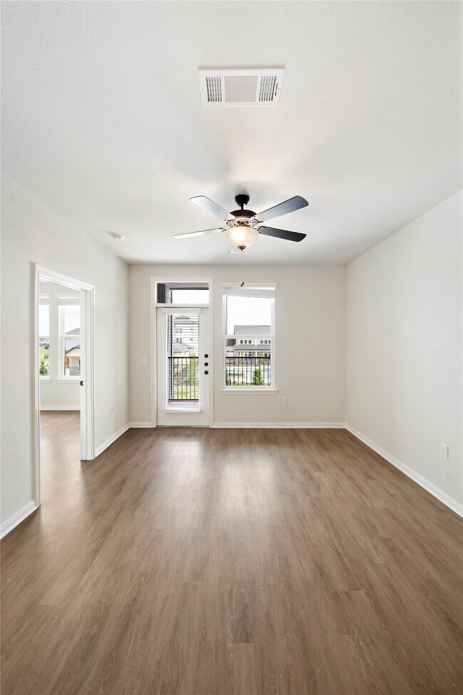 Building Photo - 17000 Bissonnet St