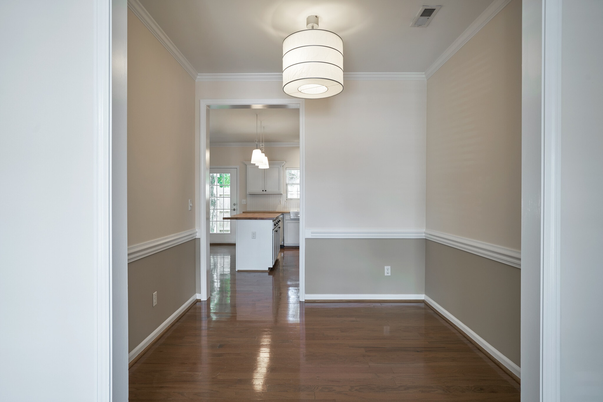 Building Photo - 420 Canewood Pl