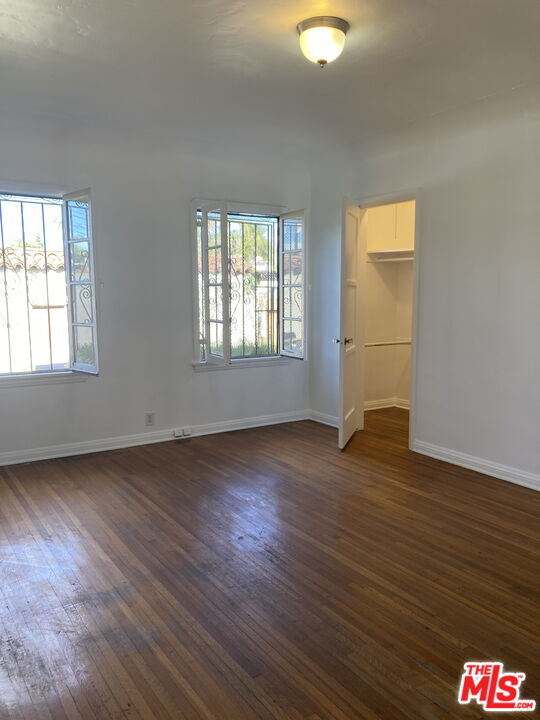 Building Photo - 1045 S Crescent Heights Blvd