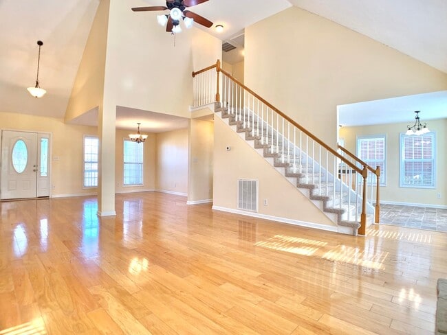 Building Photo - 800 Karmaflux Way