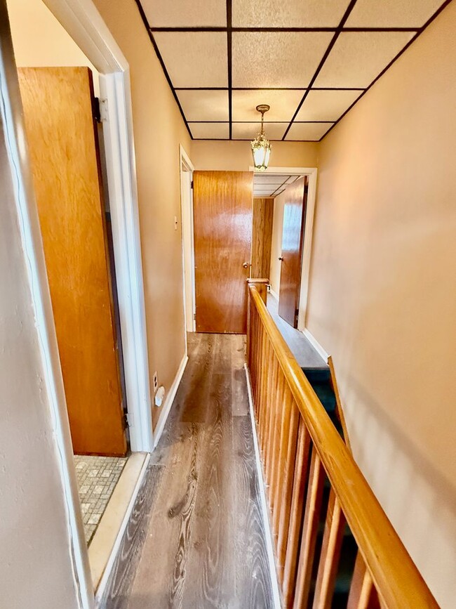 Building Photo - Recently UPDATED 3 BD/1 BA HOUSE in great East Passyunk/LOMO location w/ new Engineered Wood Floo...