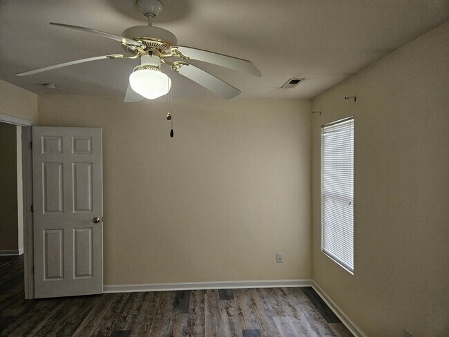 Building Photo - 1474 Bromwich Dr