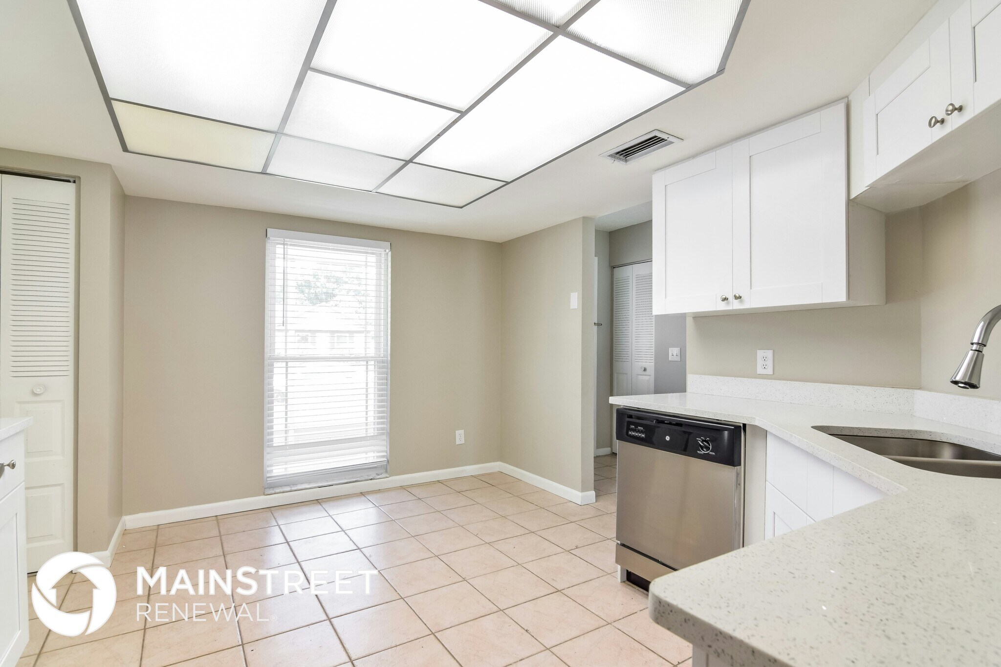 Building Photo - 2106 N Merrin St