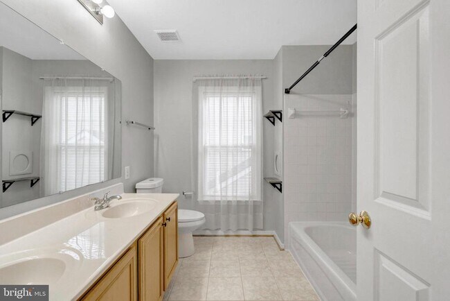 Building Photo - 26161 Rachel Hill Dr