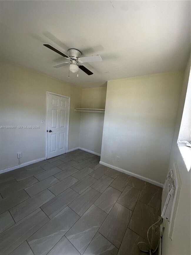 Building Photo - 26447 SW 139th Ave