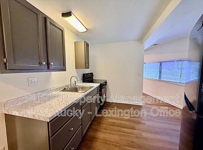 Building Photo - 430 Mt Tabor Rd