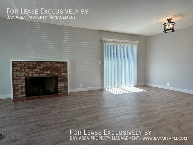 Building Photo - 2498 Edith Ave