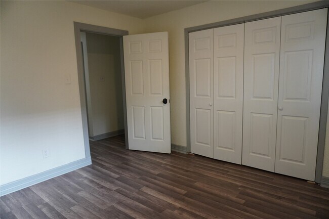 Building Photo - 6419 Teal Run Dr