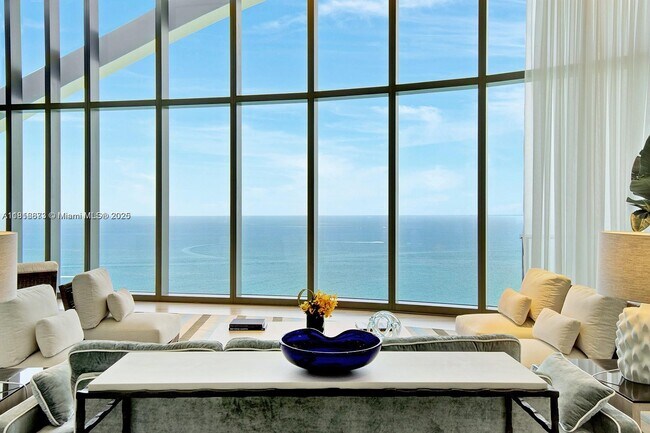Building Photo - 15701 Collins Ave
