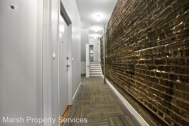 Building Photo - 219 W Broughton St