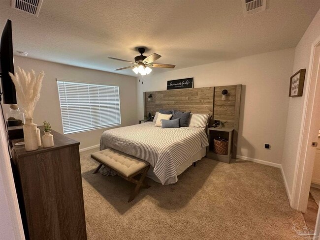 Building Photo - 5292 Peach Dr