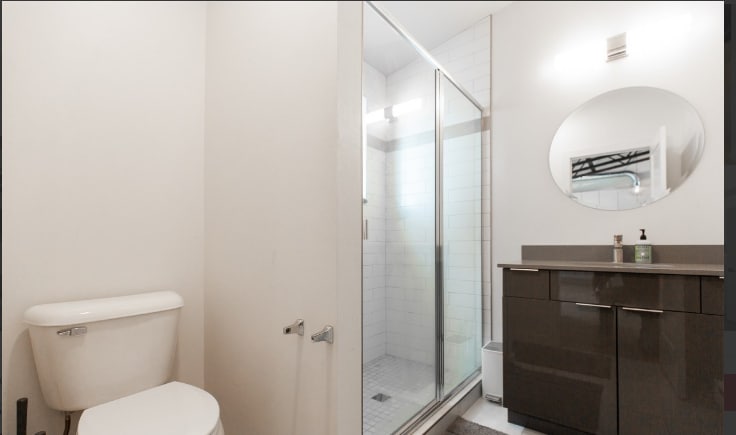 Building Photo - 611 Nikles Dr