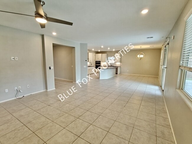 Building Photo - 8838 N Hardy Preserve Loop
