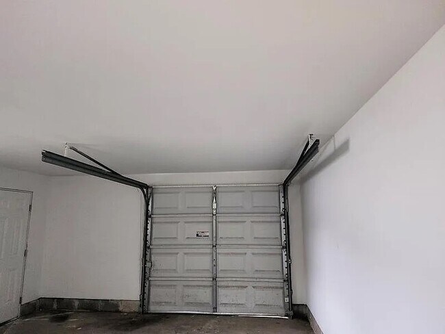 Building Photo - RENOVATED 4 BEDROOM/3 BATH IN NORFOLK! READY FOR RENT!!