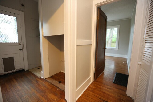 Building Photo - 3430 N Cypress St