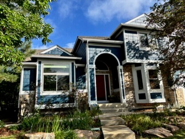 Building Photo - 815 Trail Ridge Dr