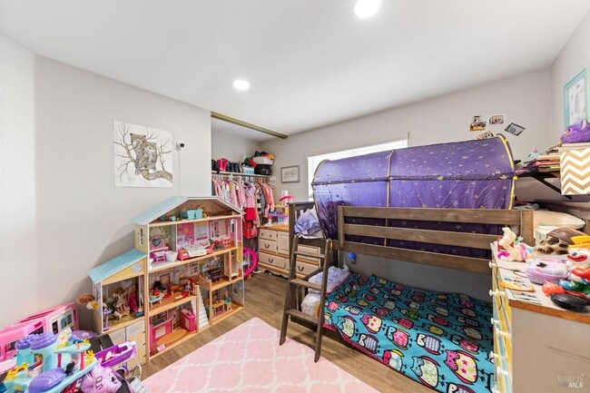 Building Photo - 907 Shadywood Cir