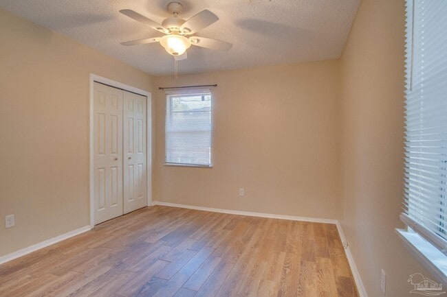 Building Photo - 386 Quigley Rd