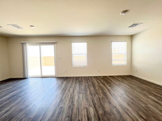 Building Photo - 5716 Serene Rock St