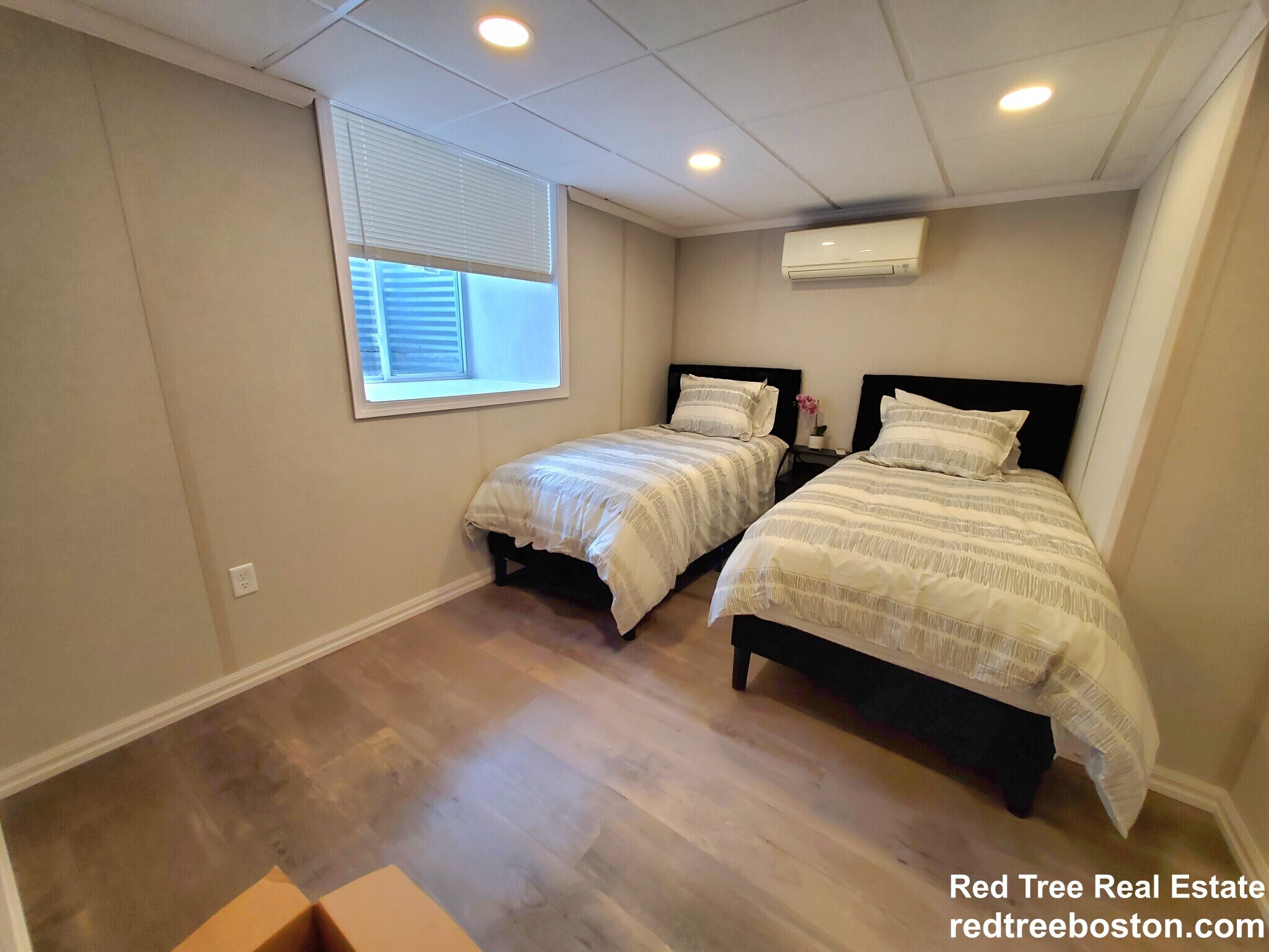 Building Photo - 44 Blenford Rd