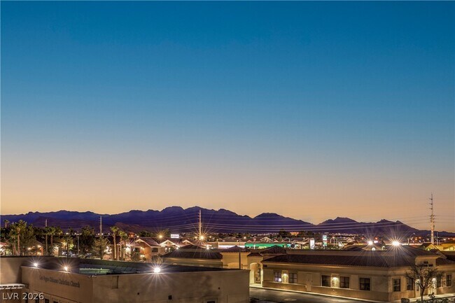 Building Photo - 8925 W Flamingo Rd