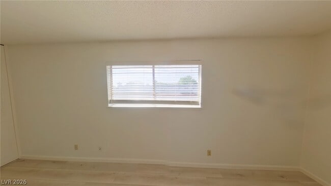 Building Photo - 210 Greenbriar Townhouse Way