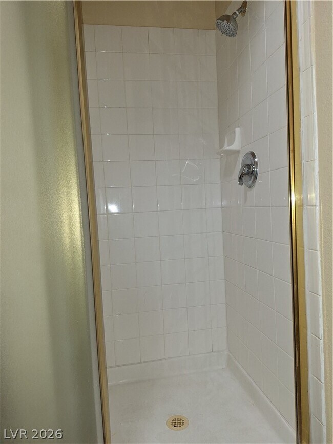 Building Photo - 6156 Pine Villa Ave