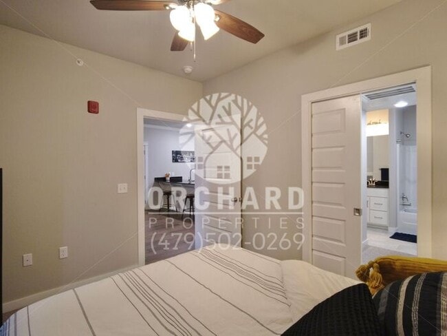 Building Photo - 1/1 Flat | Endura Park- Apartments in Siloam Springs!