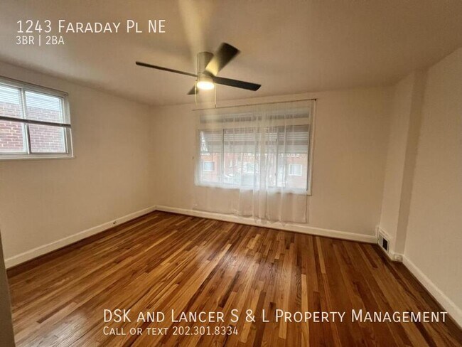 Building Photo - 1243 Faraday Pl NE