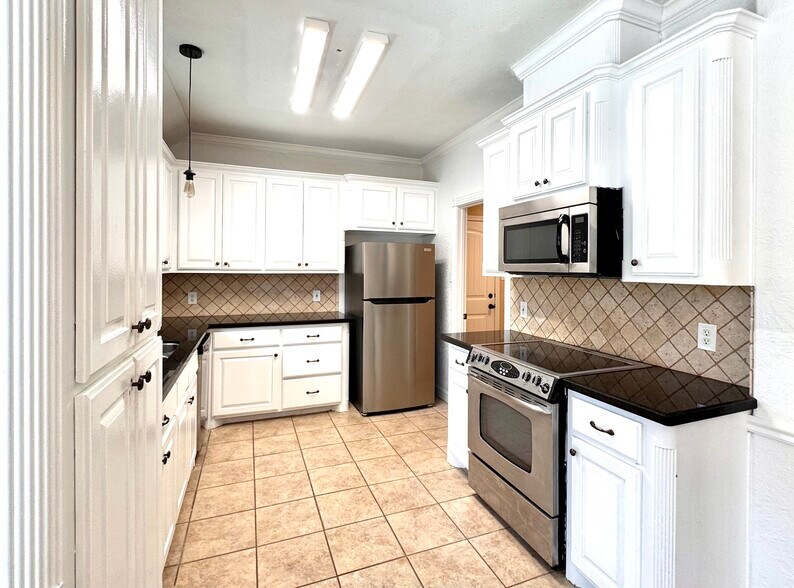 Building Photo - 3807 Ransberg Ct