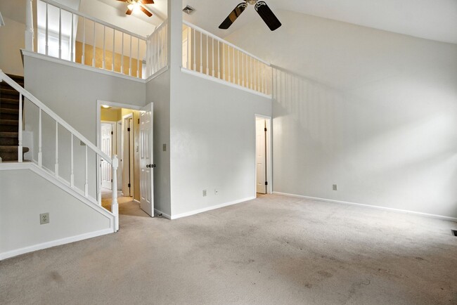 Building Photo - 1199 Killington Arch