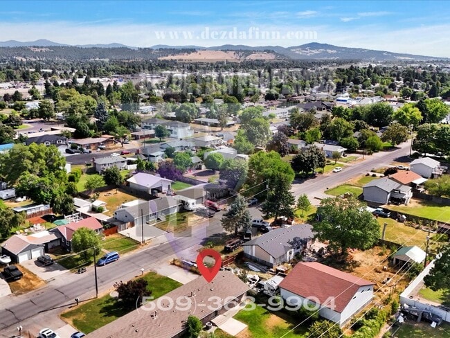 Building Photo - 7718 E Nora Ave