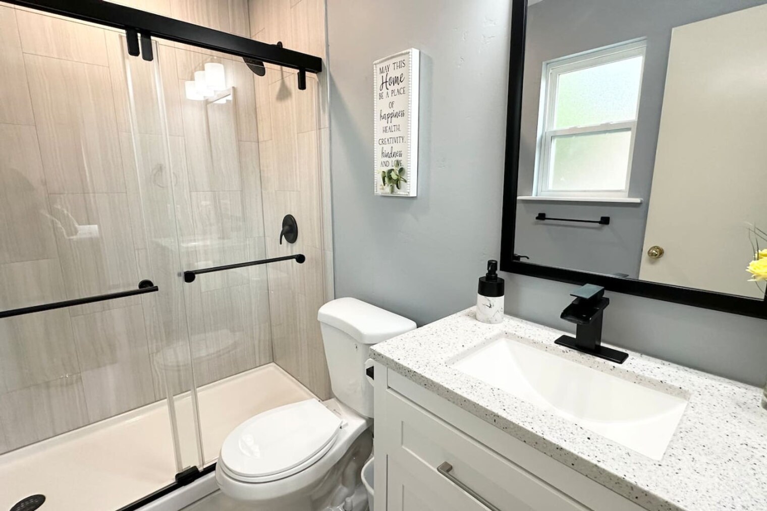 Building Photo - 3906 Sioux Cir