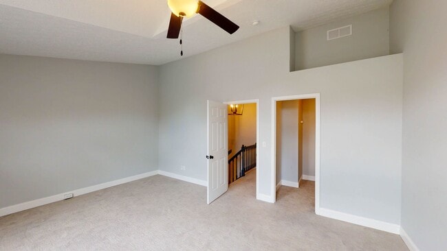 Building Photo - Modern 3-Level Townhome in Monaca – 2 Bed,...