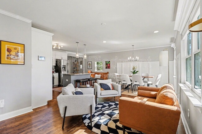 Building Photo - 1360 Smith St SE