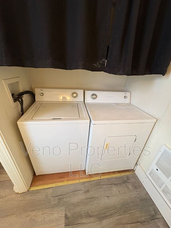 Building Photo - 80 Hudson Ave