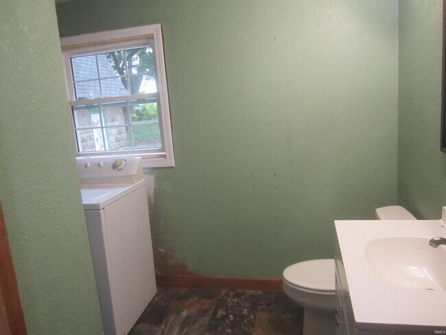 Building Photo - 9702 Mettert Rd