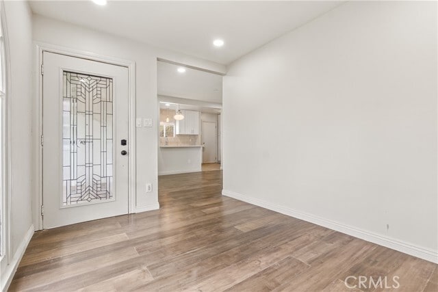 Building Photo - 11639 Menlo Ave