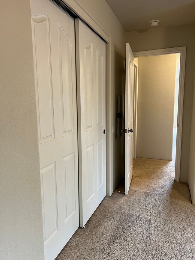 Building Photo - 3163 Juniper Ridge Dr