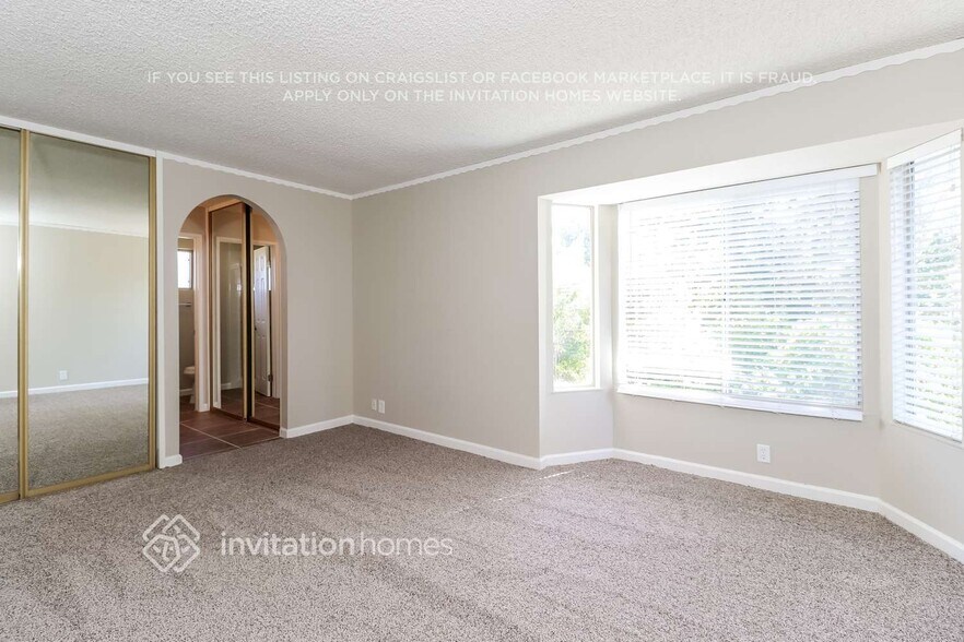 Building Photo - 2954 Redwood Dr