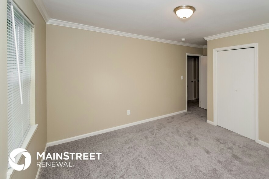 Building Photo - 413 20th Ct NE