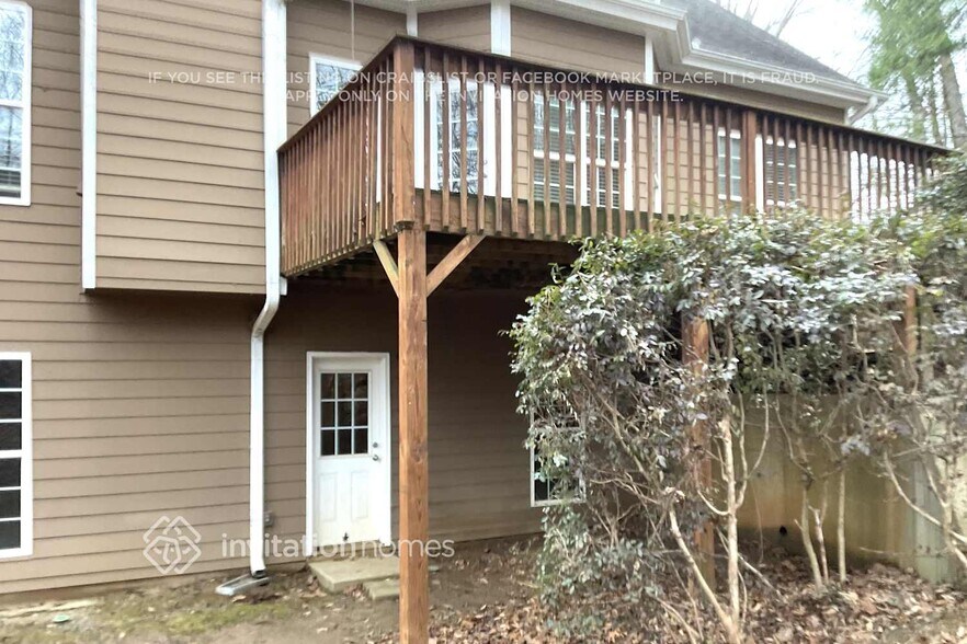 Building Photo - 5253 Monarch Dr