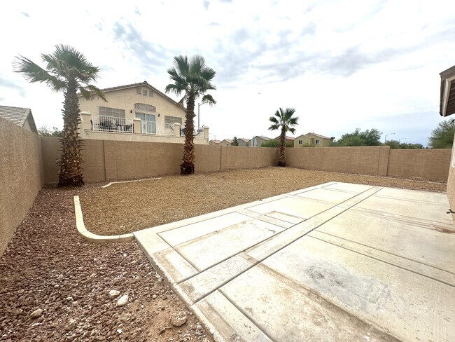 Building Photo - 7288 Quarterhorse Ln