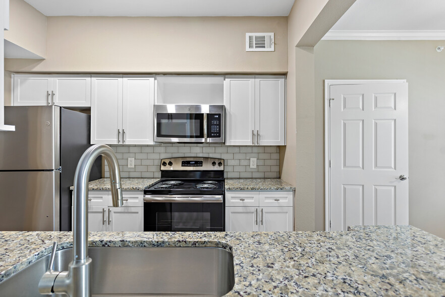 Beautifully updated kitchens! - Stone Oak @ Parmer