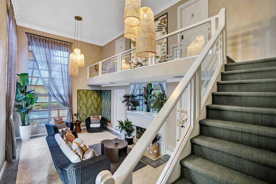 Building Photo - 101 Lucerne Ave