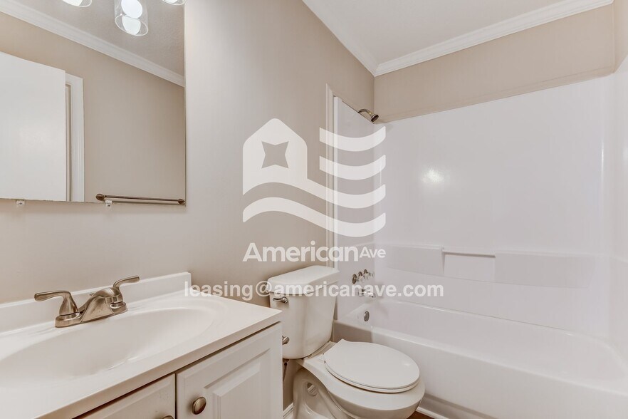 Building Photo - 1131 26th Ave N